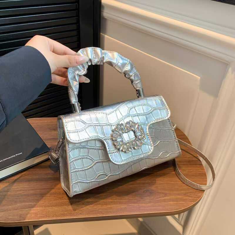 Женские сумки из мягкой кожи с – обзор и цена Luxury Bags Lv