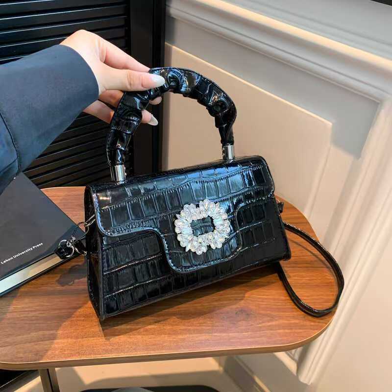 Женские сумки из мягкой кожи с – обзор и цена Luxury Bags Lv