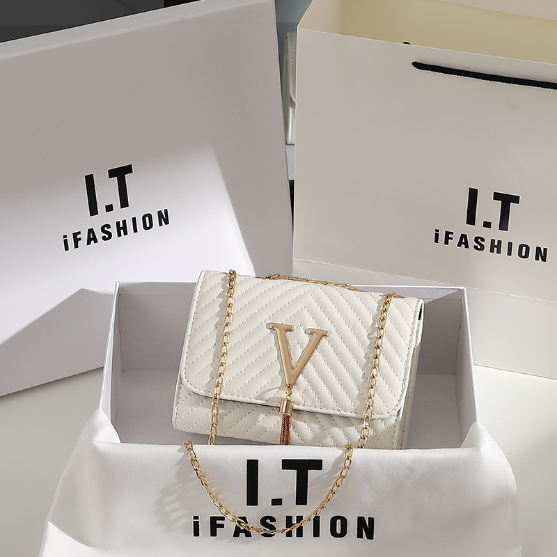 Женская сумка через плечо с вы – обзор и цена Luxury Bags Lv