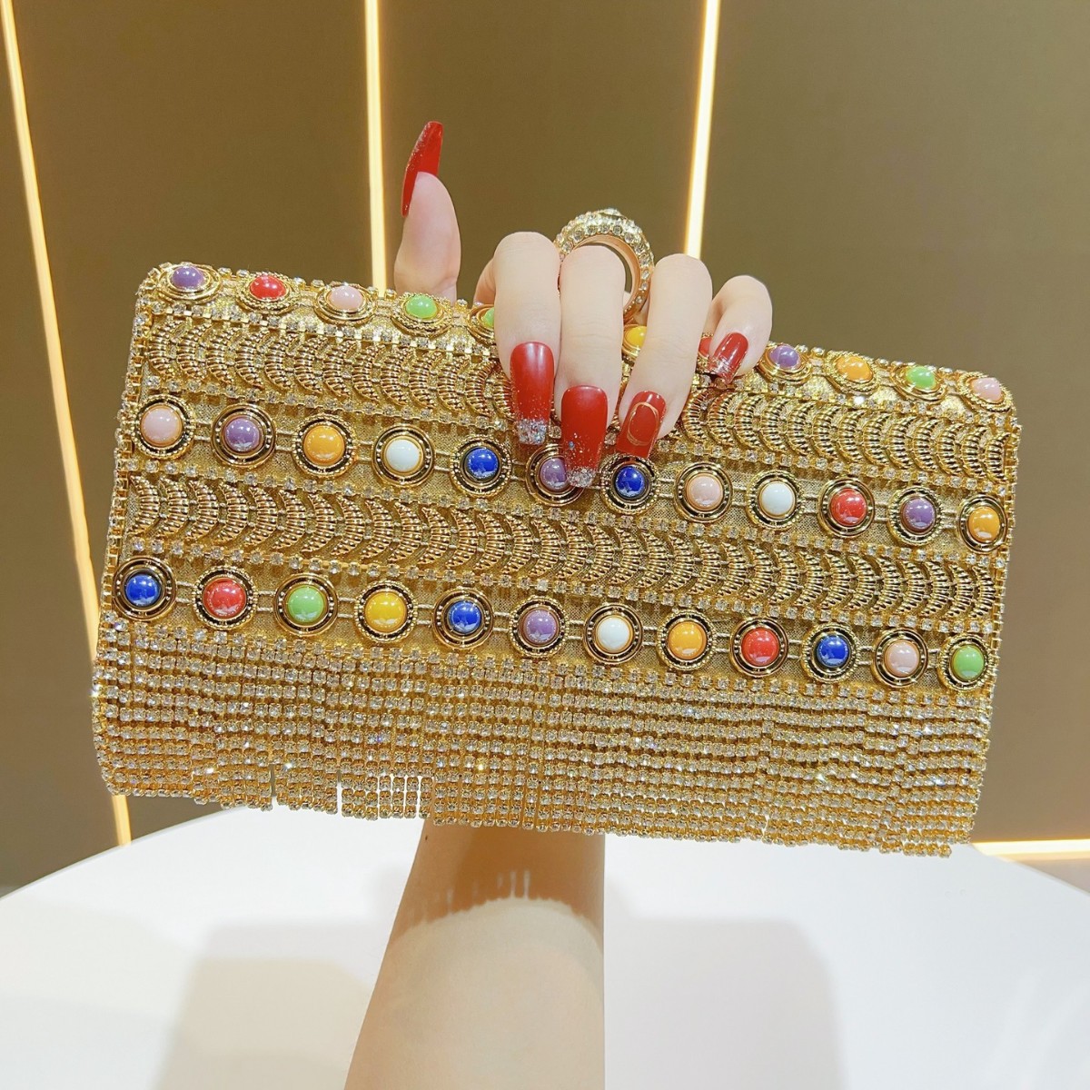 Роскошные вечерние сумки с кис – обзор и цена Luxury Bags Europe