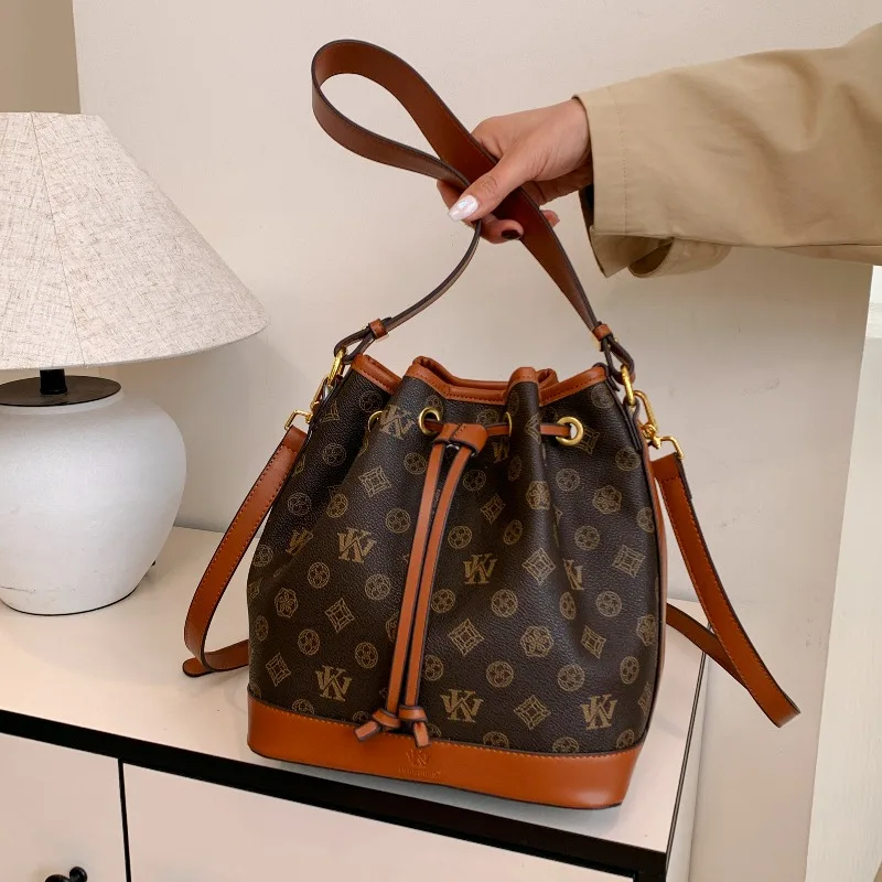 Минималистичная роскошная сумк – обзор и цена Luxury Bags Lv